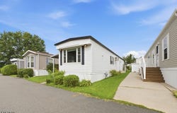 195 W Main St, Unit J, Chester Boro, NJ 07930-2403