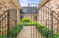 422 E Russell Street, Barrington, IL 60010