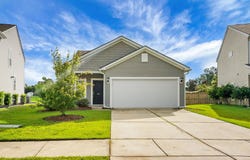 102 Chaste Tree Circle, Goose Creek, SC 29445