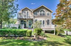 110 Lake View Road, Cranston, RI 02920