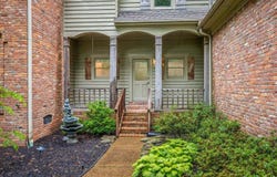 7860 CHAPEL RIDGE Dr, Memphis, TN 38016
