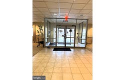 860 LOWER FERRY RD, EWING, NJ 08628