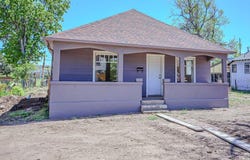 327/327.5 7th St, Walsenburg, CO 81089