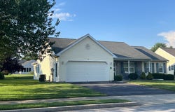 17 GREENBRIAR DRIVE, MYERSTOWN, PA 17067