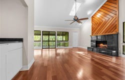 1633 NW 19TH CIRCLE, GAINESVILLE, FL 32605