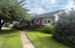 547 HULMEVILLE AVENUE, PENNDEL, PA 19047