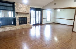 1425 Ebeling Dr, Plainview, TX 79072