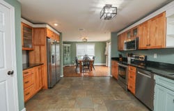 2 Faucher Road, Londonderry, NH 03053