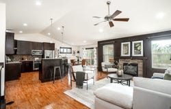 2322 E 47th Street, Pleasant Hill, IA 50327