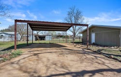 1309 E Brown Street, Llano, TX 78643