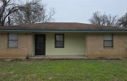 701 Burleson ST, Rockdale, TX 76567