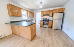 18 Oak Street, Camden, ME 04843