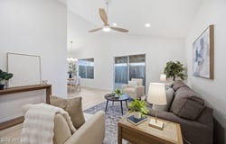 8011 N 49TH Avenue, Glendale, AZ 85302