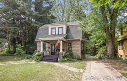 840 Superior Street, South Haven, MI 49090