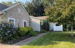 133 Heritage Green Lane unit: 133, Dalton, OH 44618