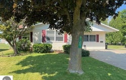 129 Grant Street, East Tawas, MI 48730