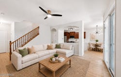2250 E WAYLAND Drive, Phoenix, AZ 85040