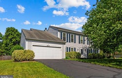 9516 OAKENSHAW Drive, MANASSAS, VA 20110