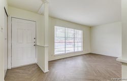 7442 CASTLE TRAIL DR, San Antonio, TX 78218-2810