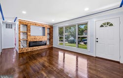 6450 FAIRBORN, HYATTSVILLE, MD 20784