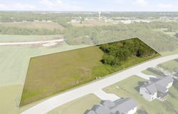 2026 SE Wildwood Avenue, Dyersville, IA 52040