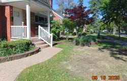 10114 Lincoln Drive, Huntington Woods, MI 48070