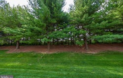 4043 WOODSPRING LANE, YORK, PA 17402