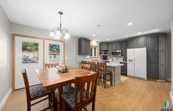 603 S Bartlett St, Canton, SD 57013