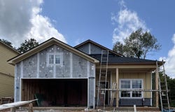 216 W Valley Way, Huntsville, AL 35811