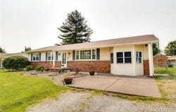 906 E Fairgrounds Avenue, Jerseyville, IL 62052