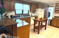1523 W 18th Avenue, Spencer, IA 51301