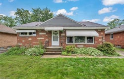 30530 Grant Street, Wickliffe, OH 44092