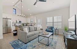 930 S Eagle St, Fredericksburg, TX 78624