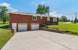 235 VERNON AVE, Washington Twp, PA 15012