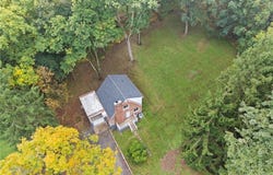 664 Manoah Dr, Bethel Park, PA 15102