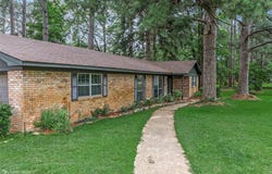 817 S Spruce Street, Vivian, LA 71082