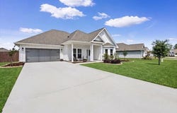110 E Oak Trees Lane, Freeport, FL 32439