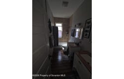 219 E Elm Street, Dunmore, PA 18512