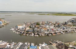 170 W 17th St, Ocean City, NJ 08226