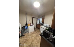 81 2nd Avenue, Troy, NY 12180