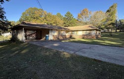 226 Caroline St, Rusk, TX 75785