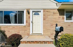 6 Burnham Road, East Brunswick, NJ 08816