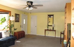 204 SHERWOOD PARK Road, Washington, IL 61571