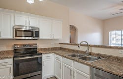 320 N 168TH Drive, Goodyear, AZ 85338