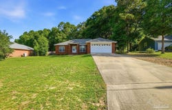 120 Jacob Dr, Crestview, FL 32536