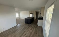 725 W Thornton Avenue, Hemet, CA 92543