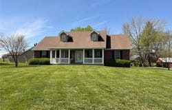 155 Zalabak Road, Hawk Point, MO 63349