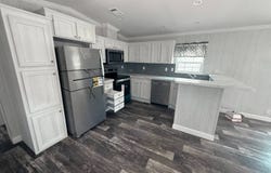 320 Melodie Ln, Pierson, FL 32180