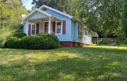 8522 Cleveland Avenue SE, Magnolia, OH 44643