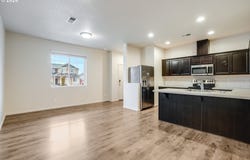 2240 SE 16TH St, Gresham, OR 97080